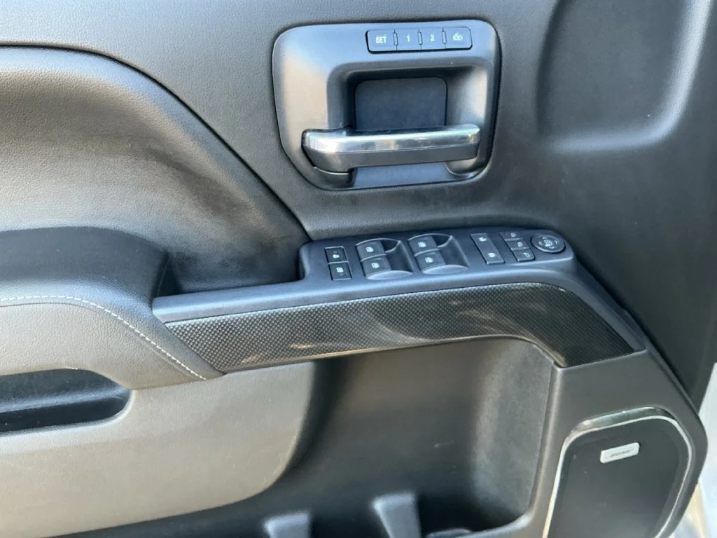 Used 2014 Silver GMC SLT image 10