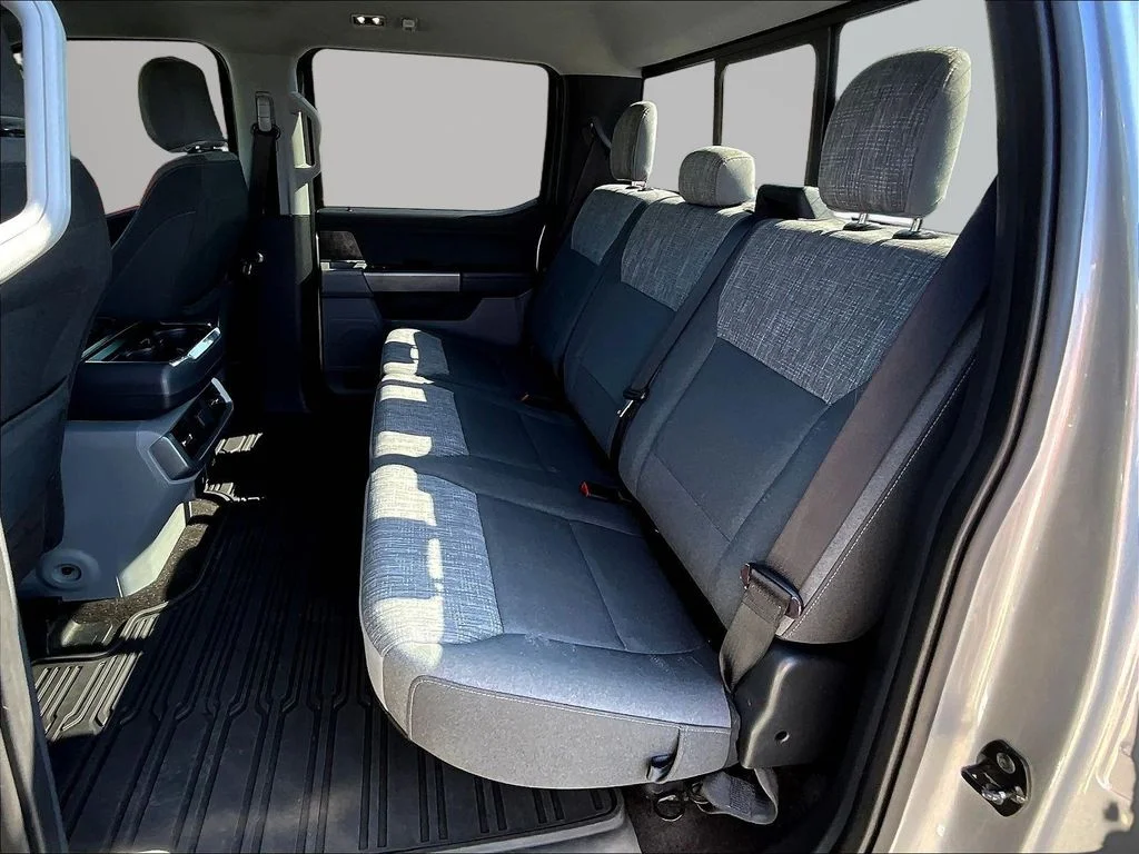 Used 2022 Silver Metallic Ford XLT image 26