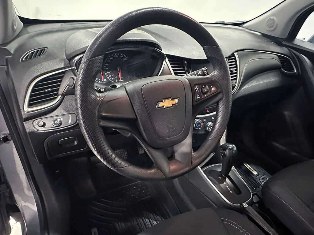 Used 2020 Gray Chevrolet LS image 19