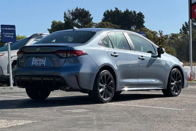 Used 2024  Toyota XSE image 4
