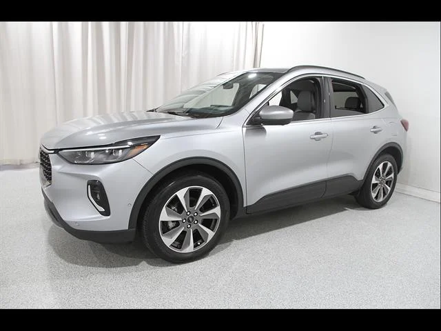 Used 2023 Iconic Silver Ford Platinum image 26