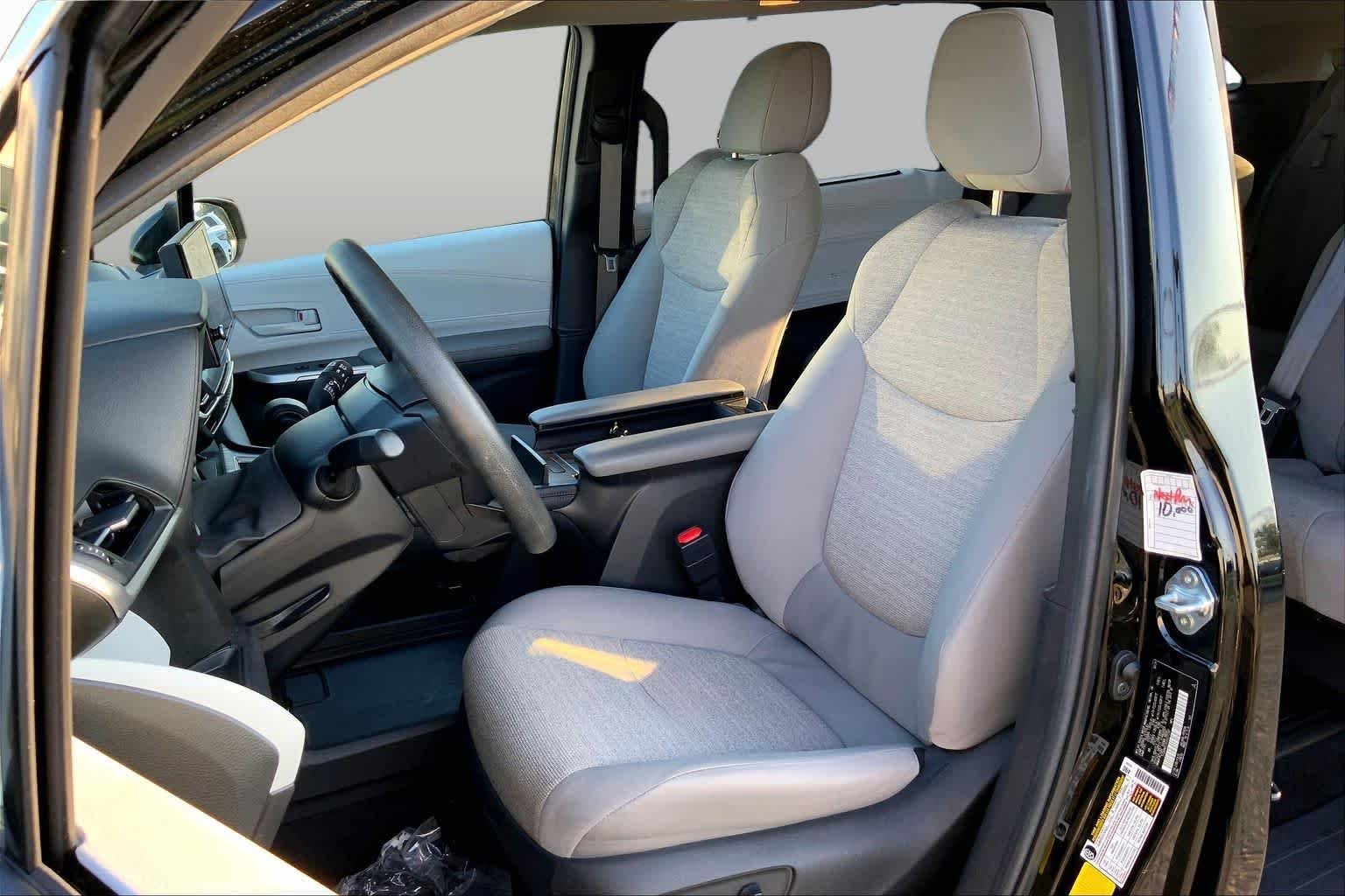 Used 2025 Midnight Black Metallic Toyota LE image 7