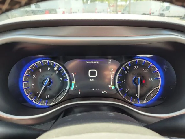 2026 Chrysler Voyager LX - Photo 21