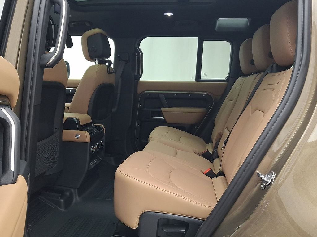 New 2026 Gondwana Stone Land Rover X-Dynamic SE image 6