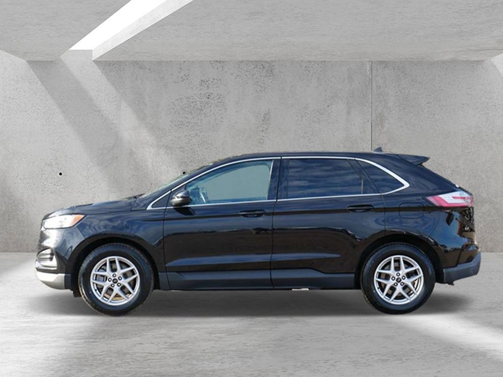 Certified Used 2024 Black Ford SEL image 5