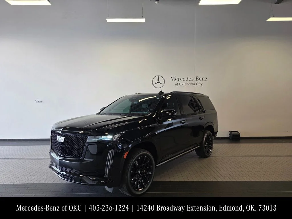 Used 2022 Black Cadillac Sport Platinum image 1
