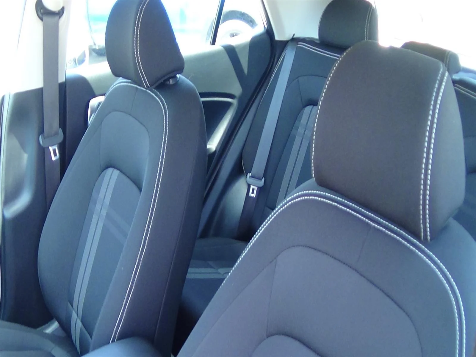 Used 2025 Lunar White (saw) Hyundai SEL image 16