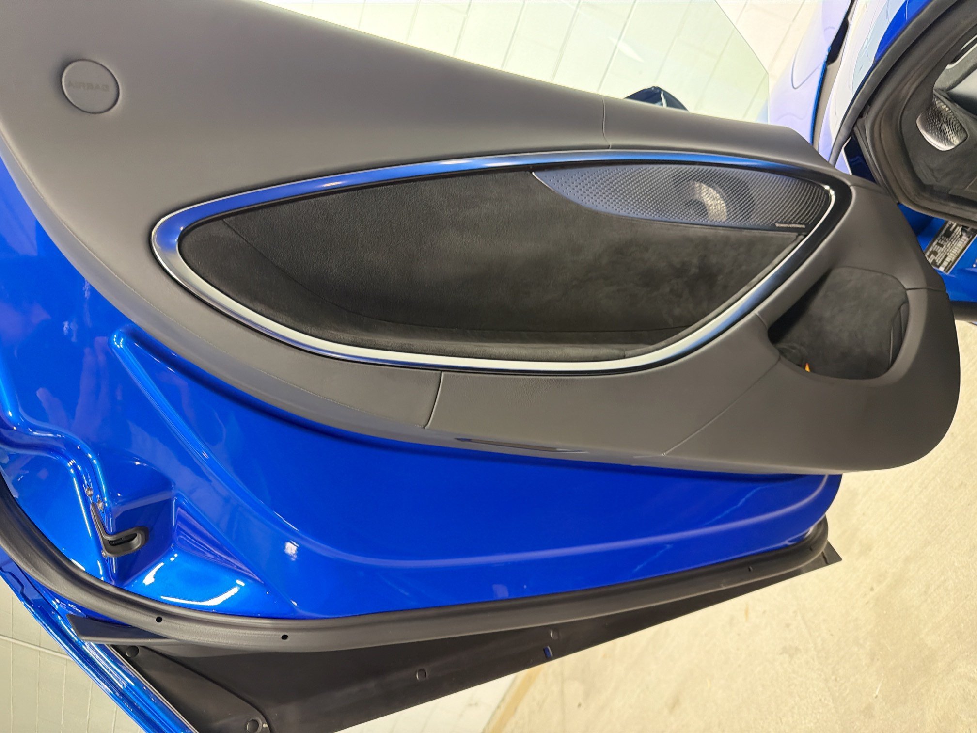 Used 2024 Vega Blue McLaren Base image 19