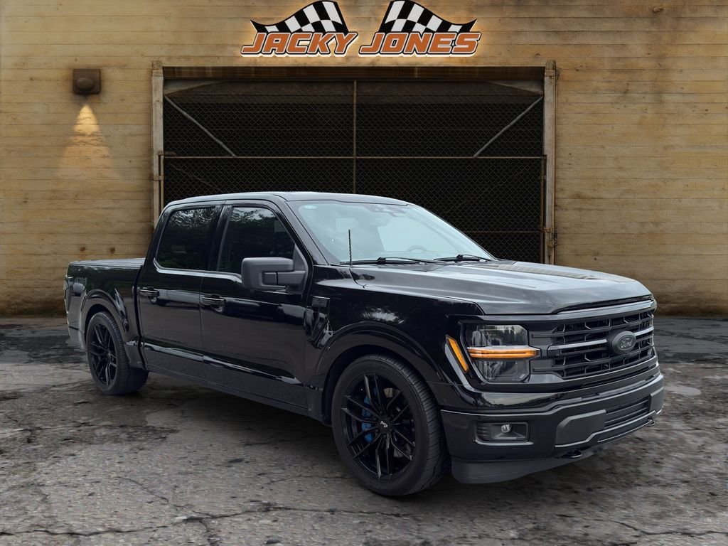 Used 2024 Agate Black Metallic Ford XLT image 12