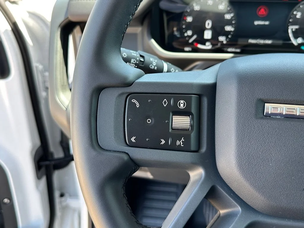 Certified Used 2026 Fuji White Land Rover S image 17
