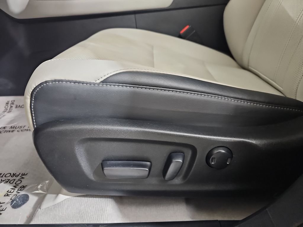 Used 2017 Gray Lexus 350 image 31