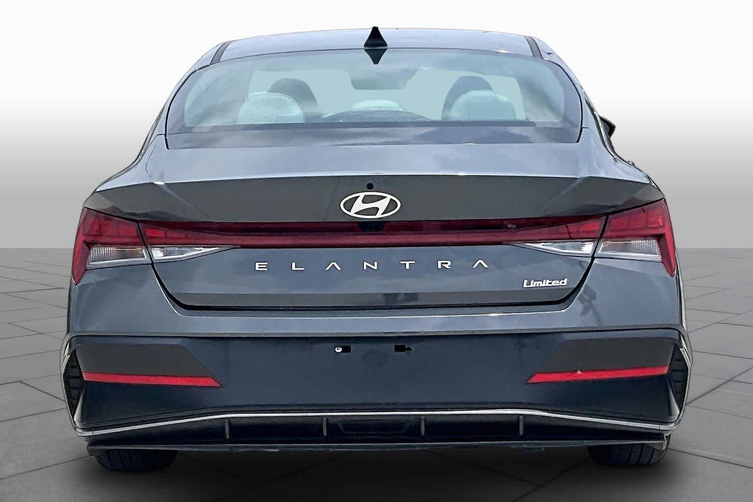 Used 2025 Ecotronic Gray Hyundai Limited image 5