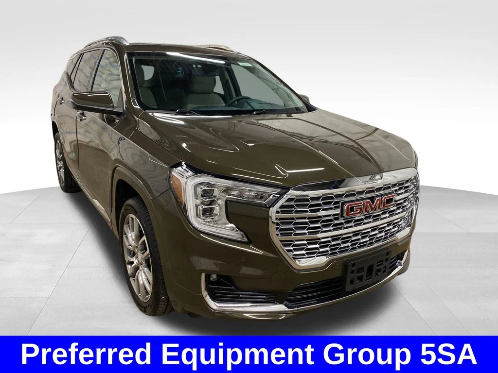 Used 2024 Deep Bronze Metallic GMC Denali image 5