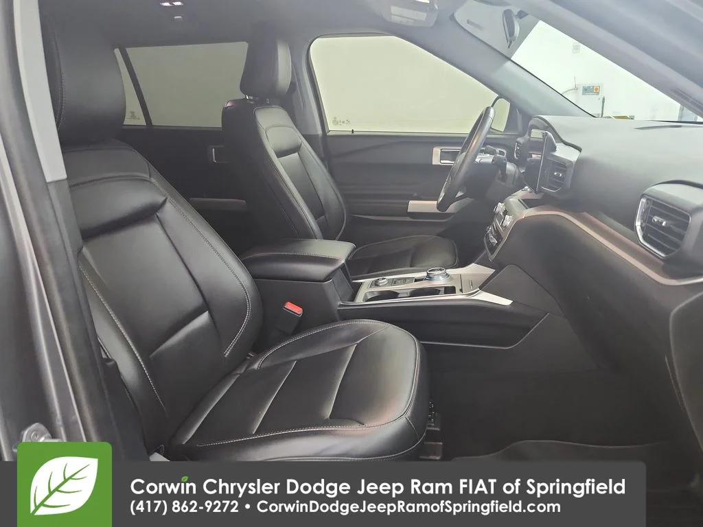 Used 2022 Gray Ford XLT image 32
