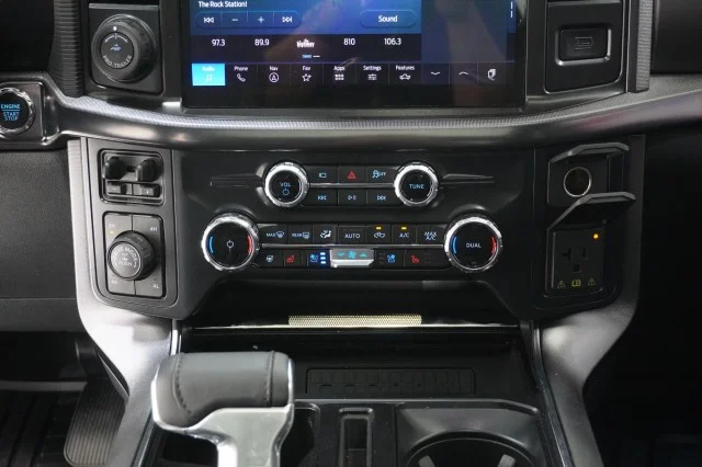 Used 2026 Agate Black Metallic Ford Platinum image 27