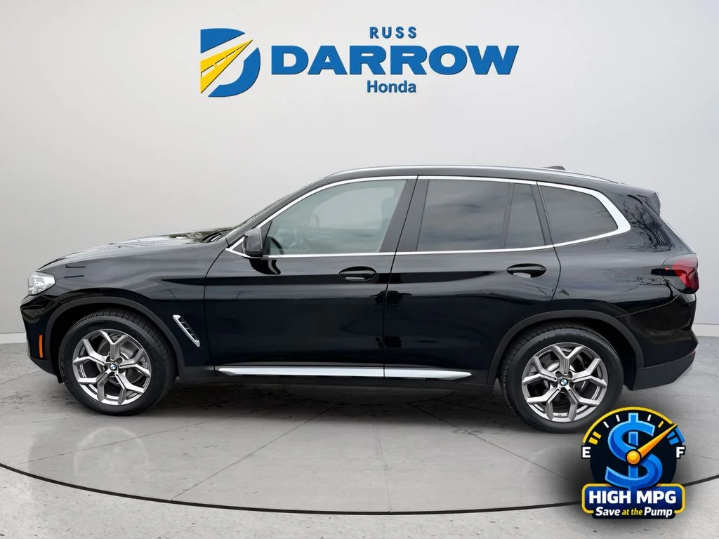 Used 2023 Black BMW xDrive30i image 2