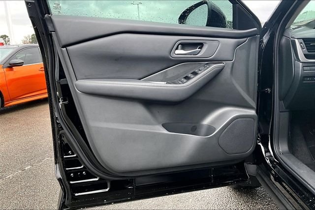 New 2026 Nissan Rogue SV 4D Sport Utility