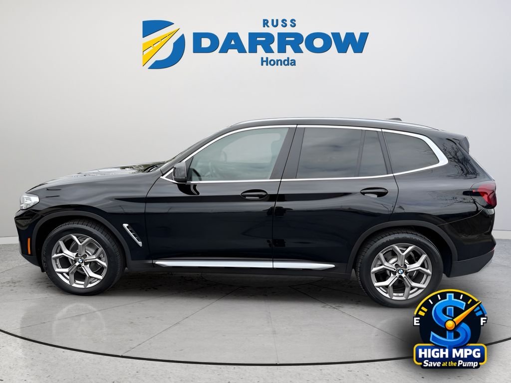 Used 2023 Black BMW xDrive30i image 2
