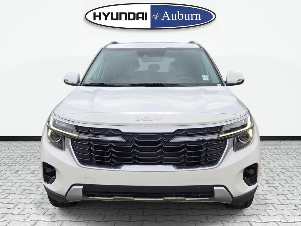 Used 2024 White Kia EX image 11