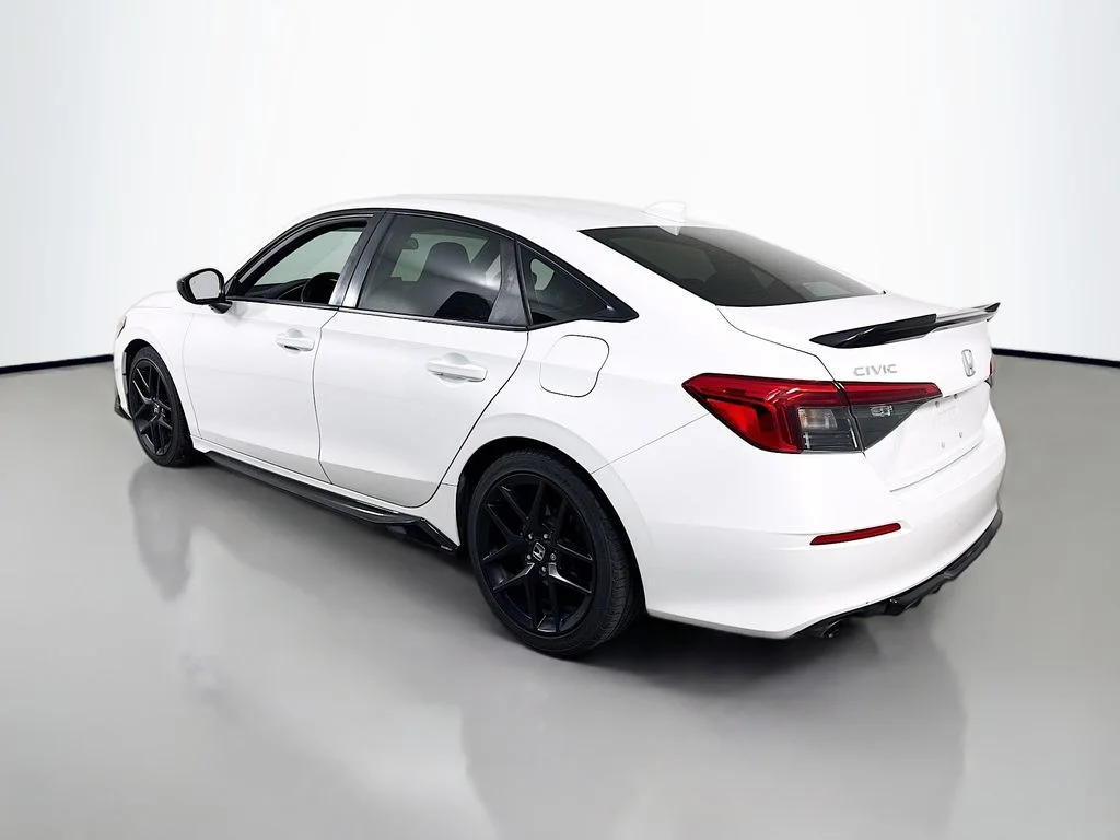Used 2023 Platinum White Pearl Honda  image 10