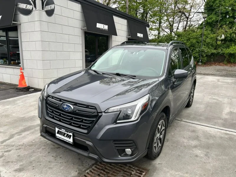 Used 2022 Gray Subaru Premium Sport Utility 4D image 51
