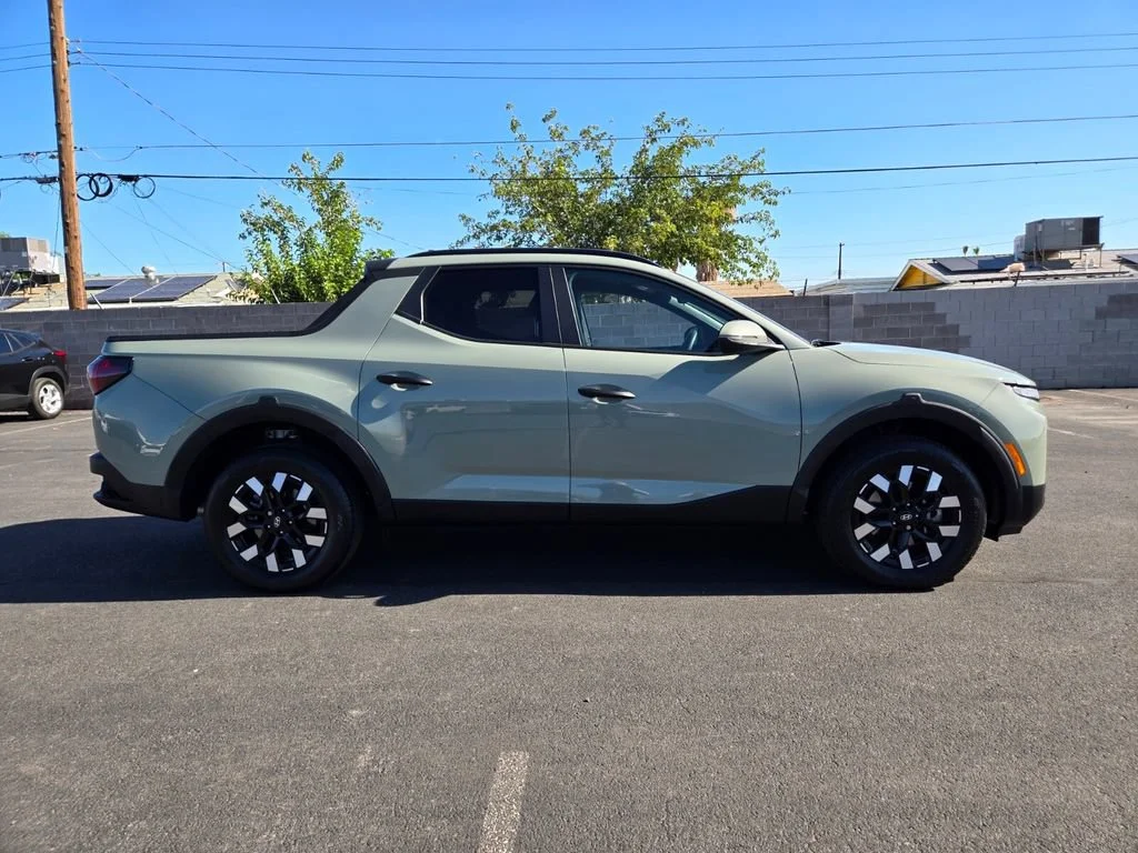 Used 2025 Sage Gray Hyundai SEL image 7