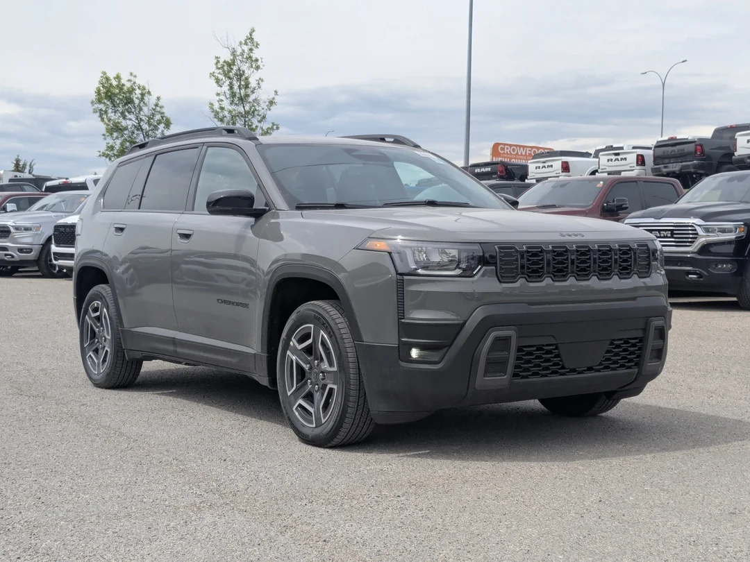 New 2026 Grey Jeep Limited - - 4x4 - 1.6L I- 4 Turbo Hybrid - 12.3 Uconnect w/ Nav - Pano Sunroof & More! image 2