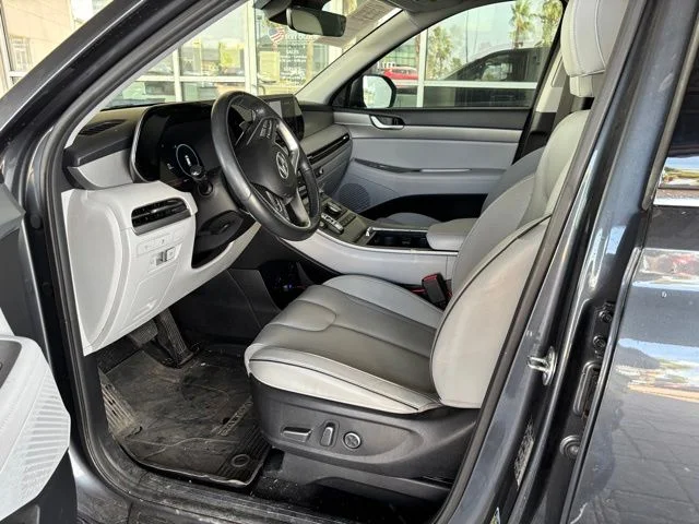 Used 2025 Gray Hyundai SEL Premium image 8