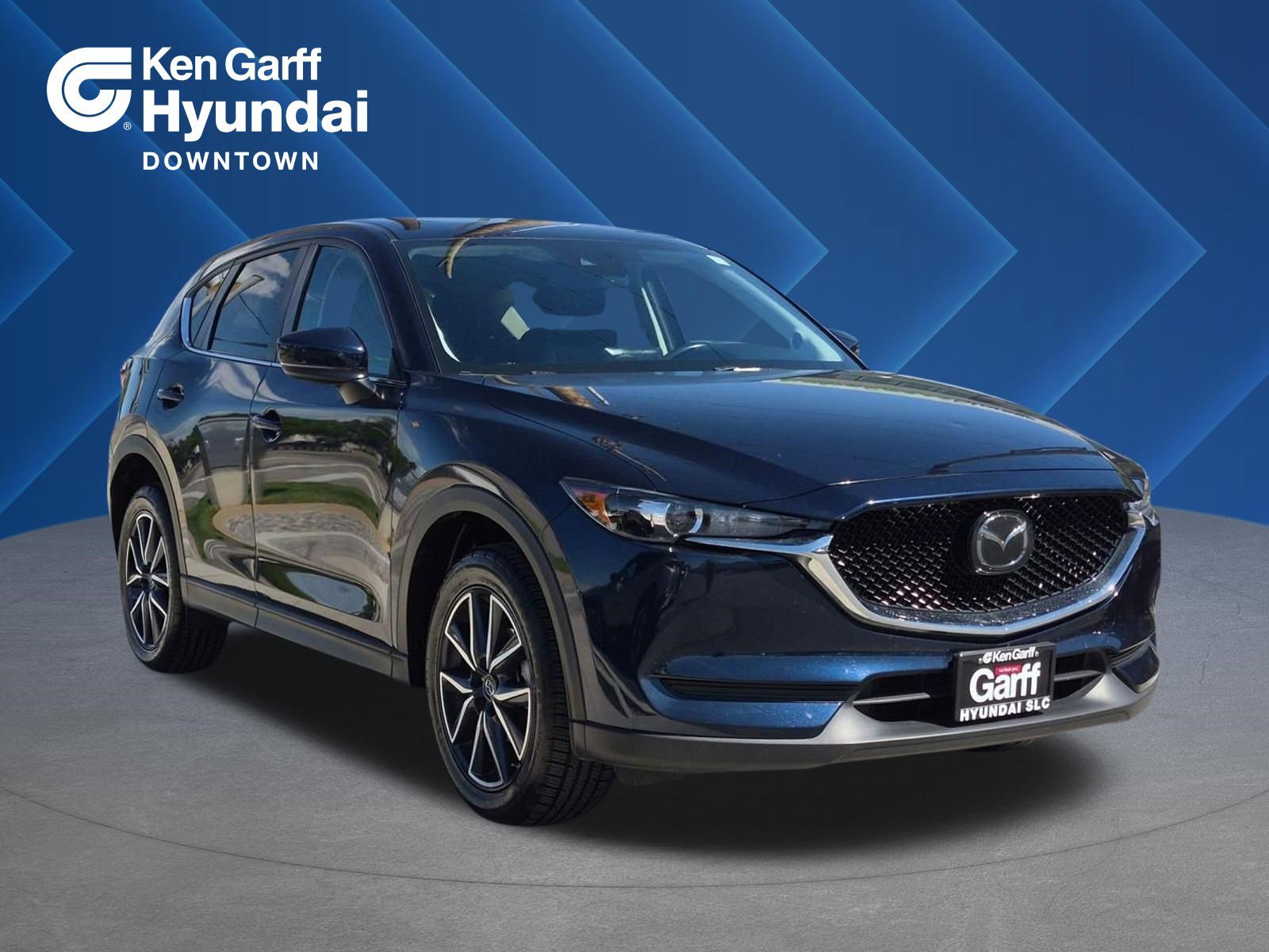 2018 Mazda CX-5 Touring auto's photo