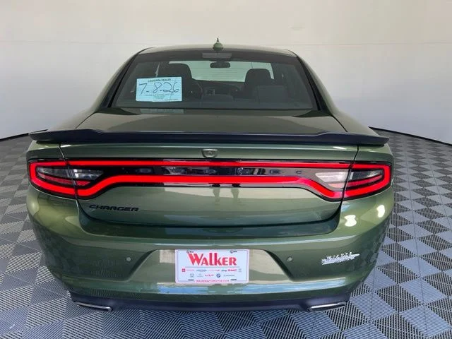 Used 2023 Green Dodge SXT image 6