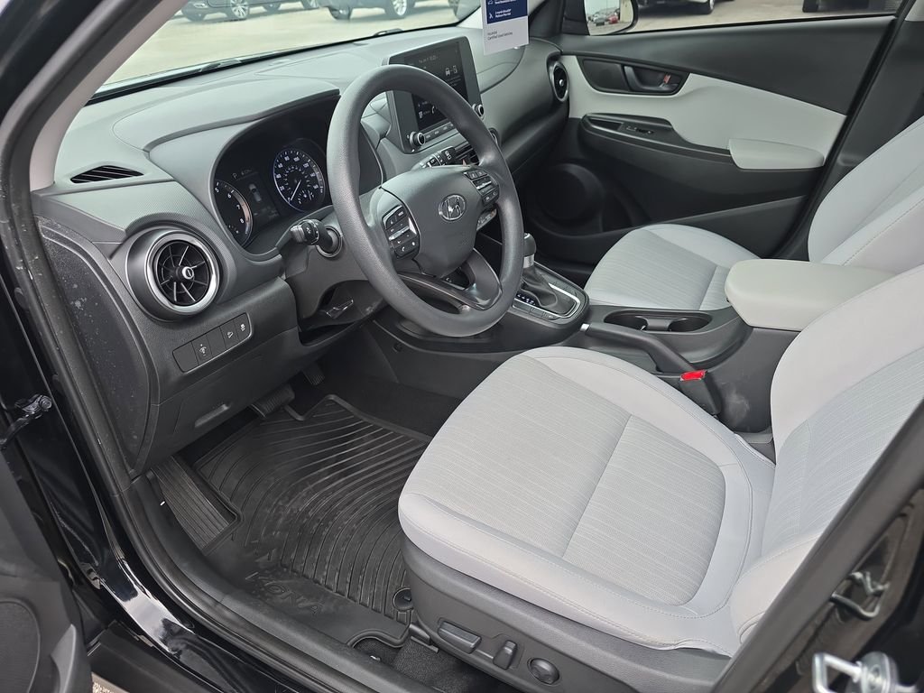 Used 2023 Abyss Black Pearl Hyundai SEL image 10