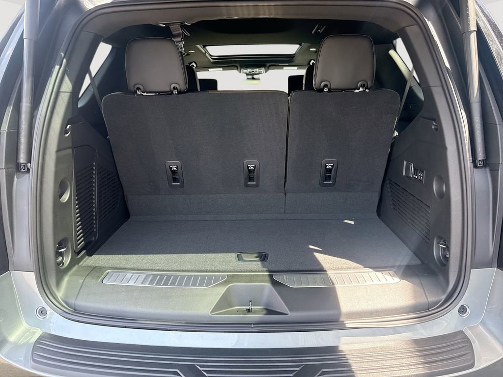 2026 GMC Yukon Denali Ultimate - Photo 27