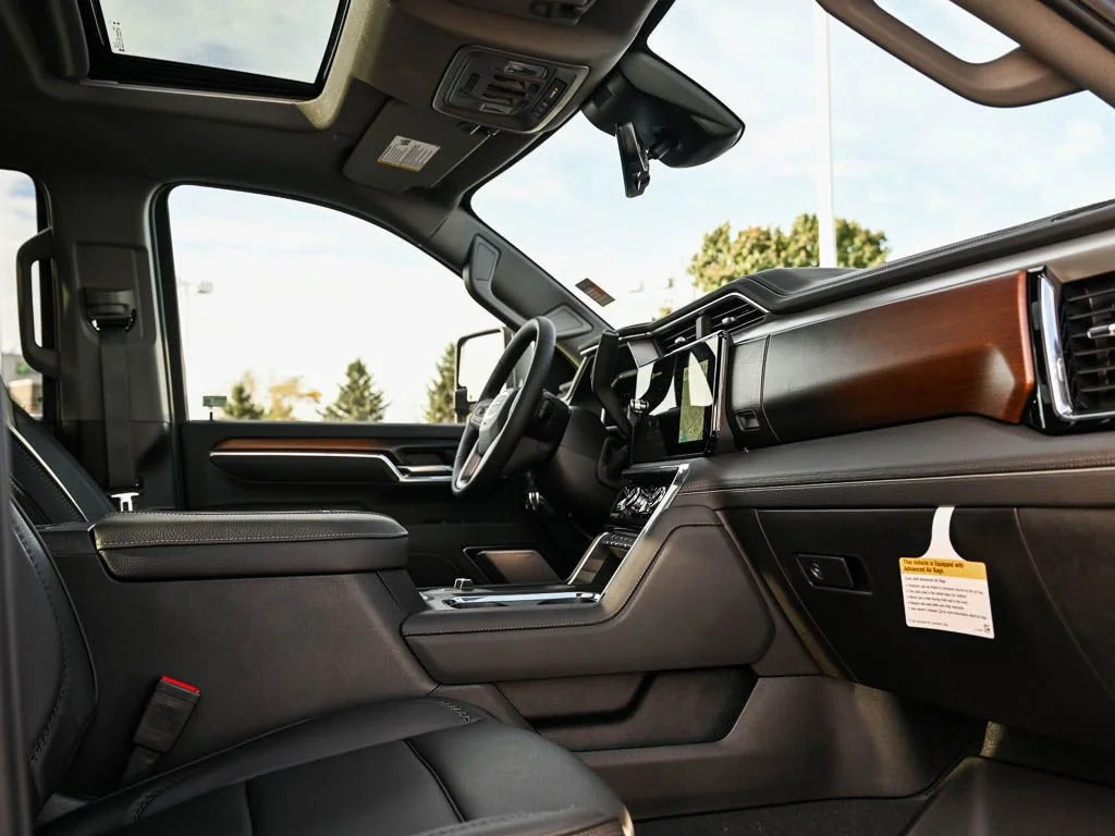 2026 GMC Sierra 3500HD Denali - Photo 9