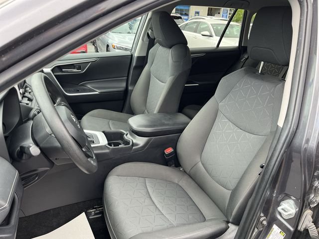 2024 Toyota RAV4 XLE - Photo 15