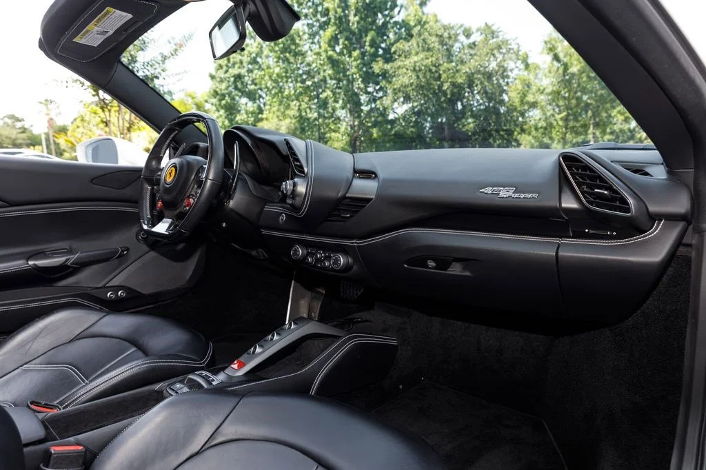 Used 2019 Bianco Avus Ferrari  image 15