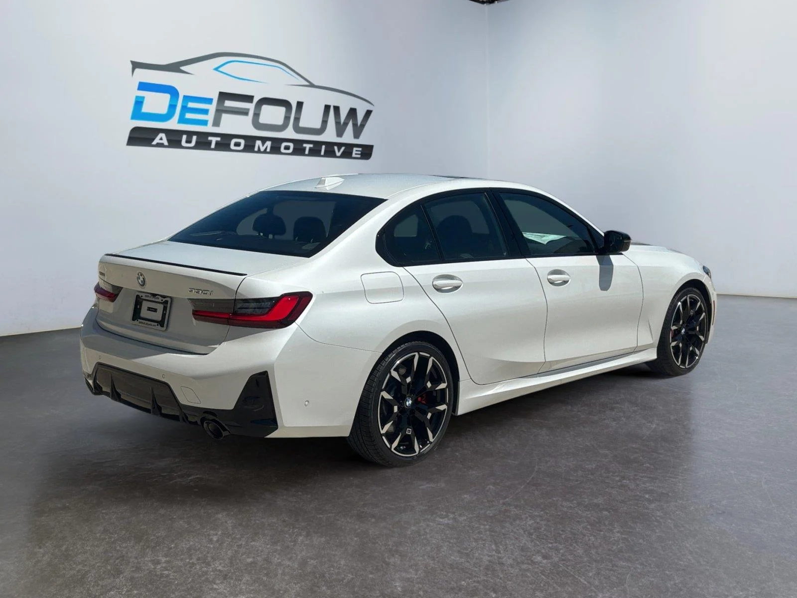 New 2026 Mineral White Metallic BMW 330i NA xDrive image 3