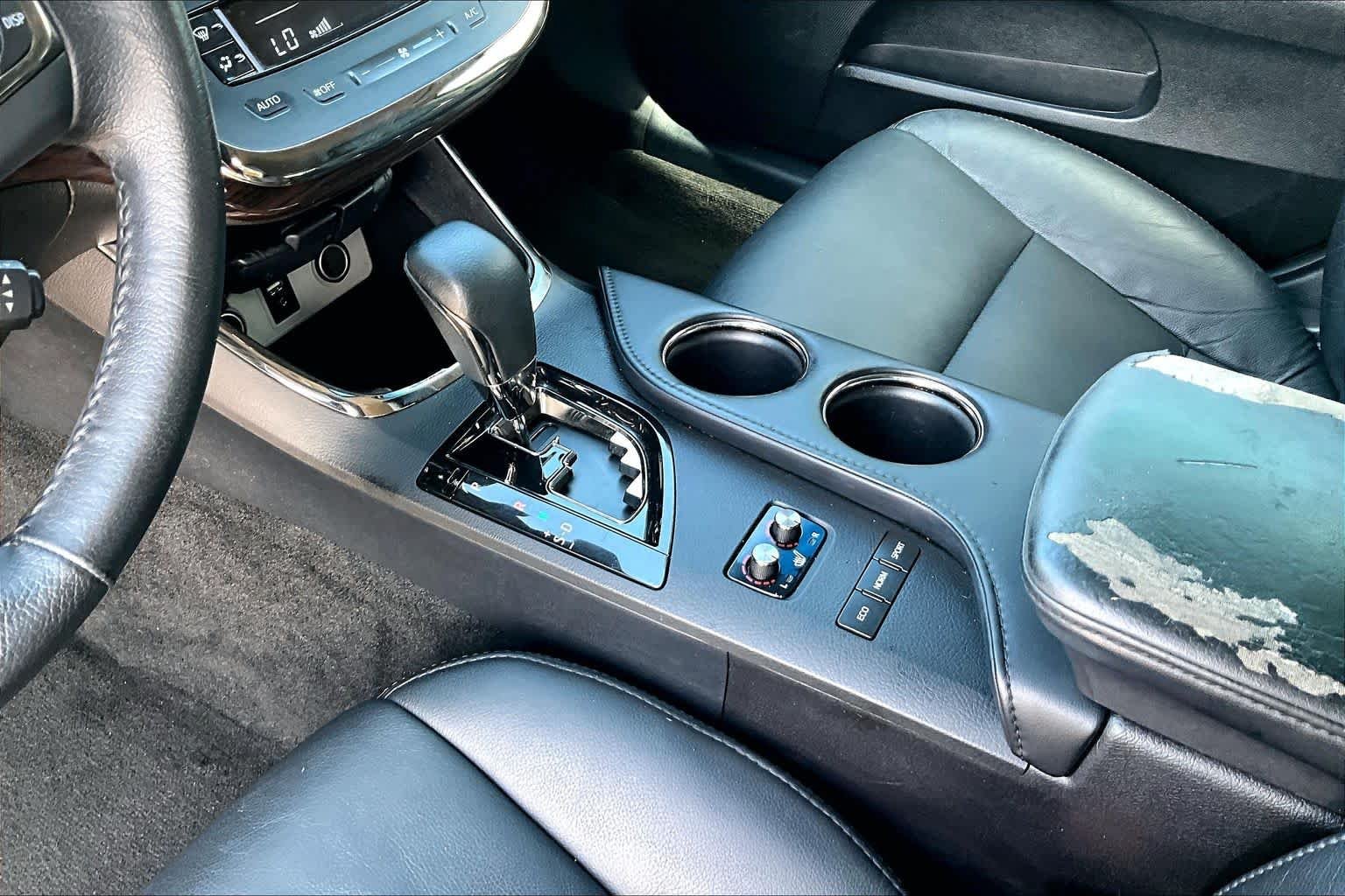 Used 2015 Celestial Silver Metallic Toyota XLE image 17