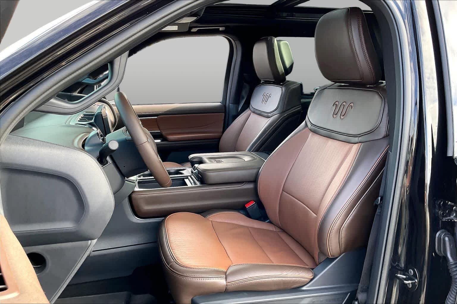Used 2026 Agate Black Metallic Ford King Ranch image 8