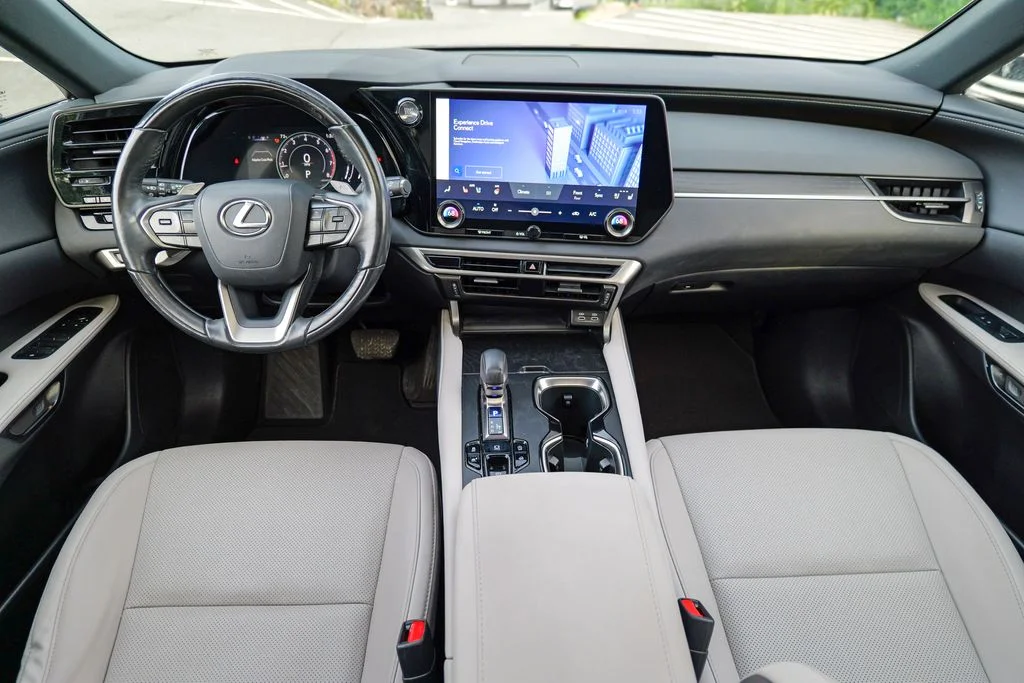 Used 2023 Green Pearl Lexus 350 Premium image 40