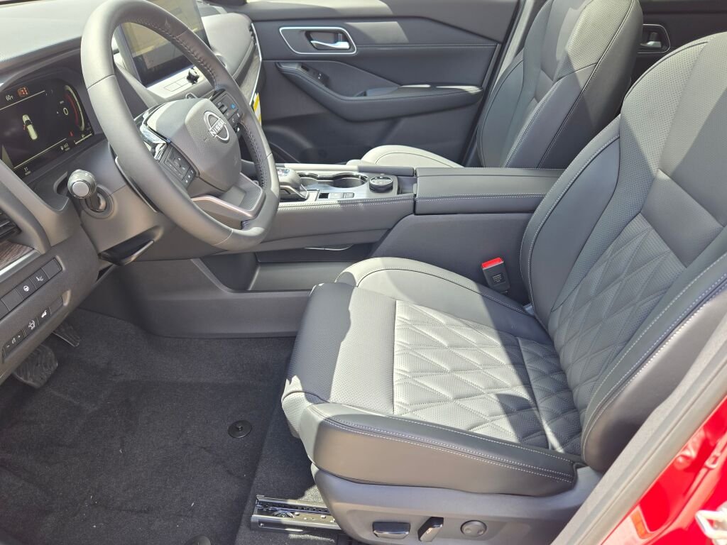 New 2026 Scarlet Ember Tintcoat Nissan Platinum image 20