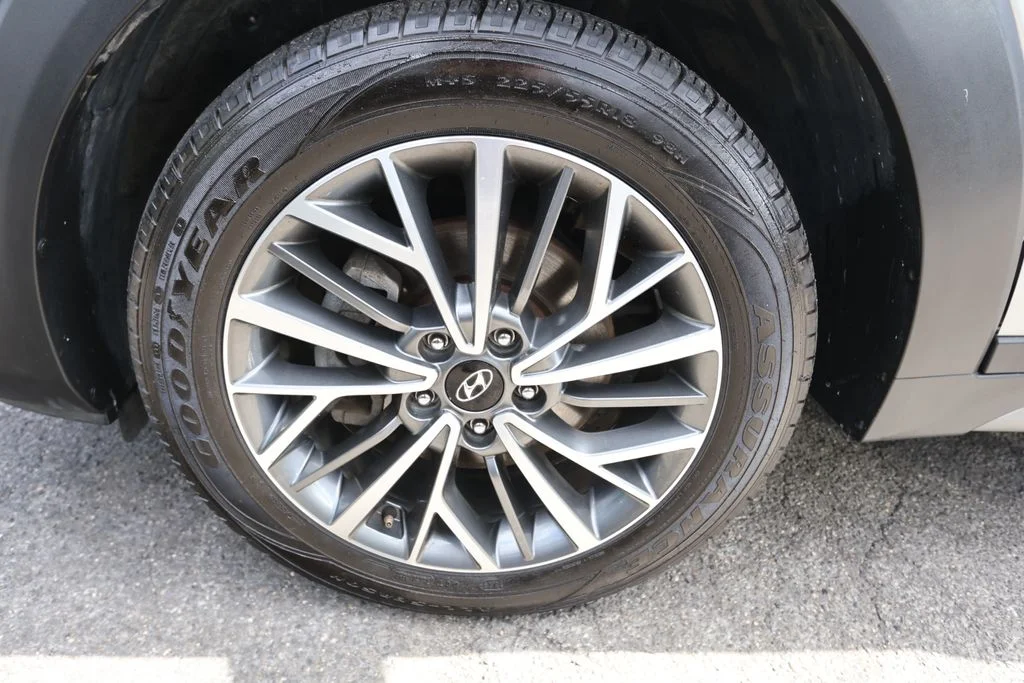 Used 2020 Silver Hyundai Limited image 37