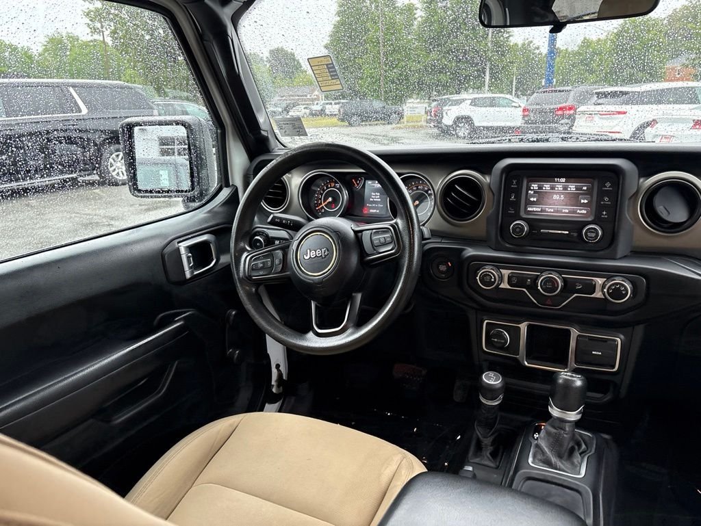 Used 2019 White Jeep Unlimited Sport image 9