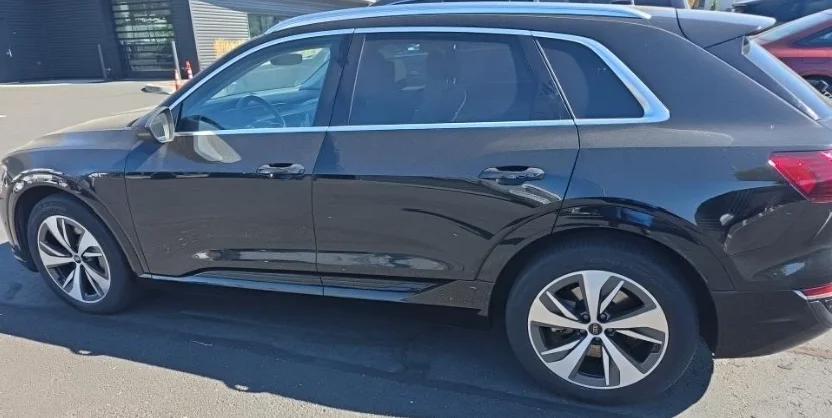 Used 2024  Audi Premium Plus image 9