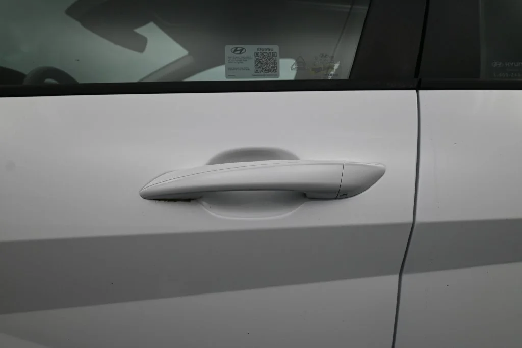 Used 2024 White Hyundai SE image 13