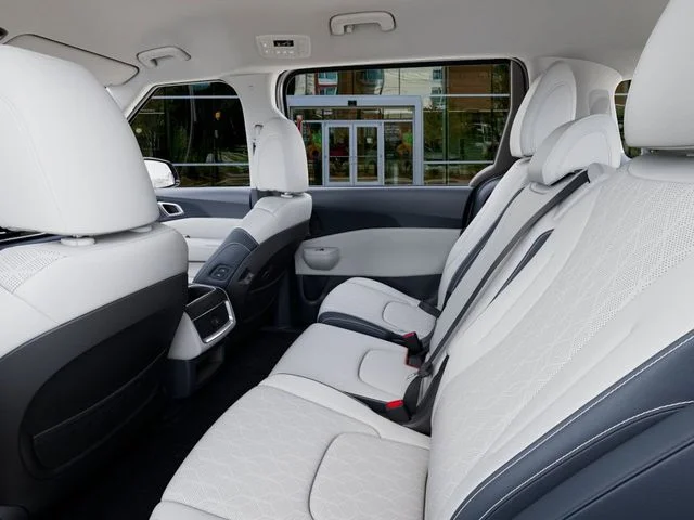 2026 Kia Carnival EX - Photo 18
