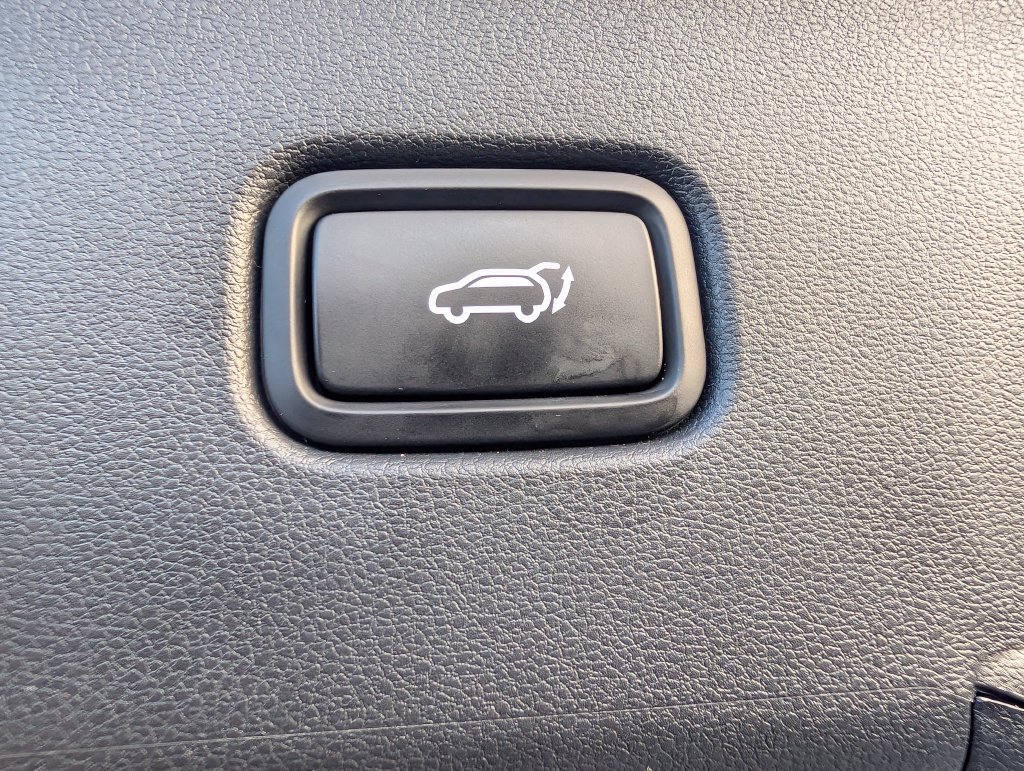 Certified Used 2023 Silver Hyundai Limited image 11