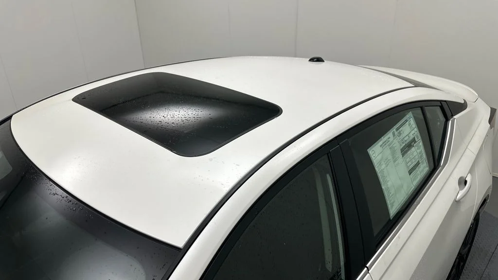 New 2026 White Nissan 2.5 SV image 11