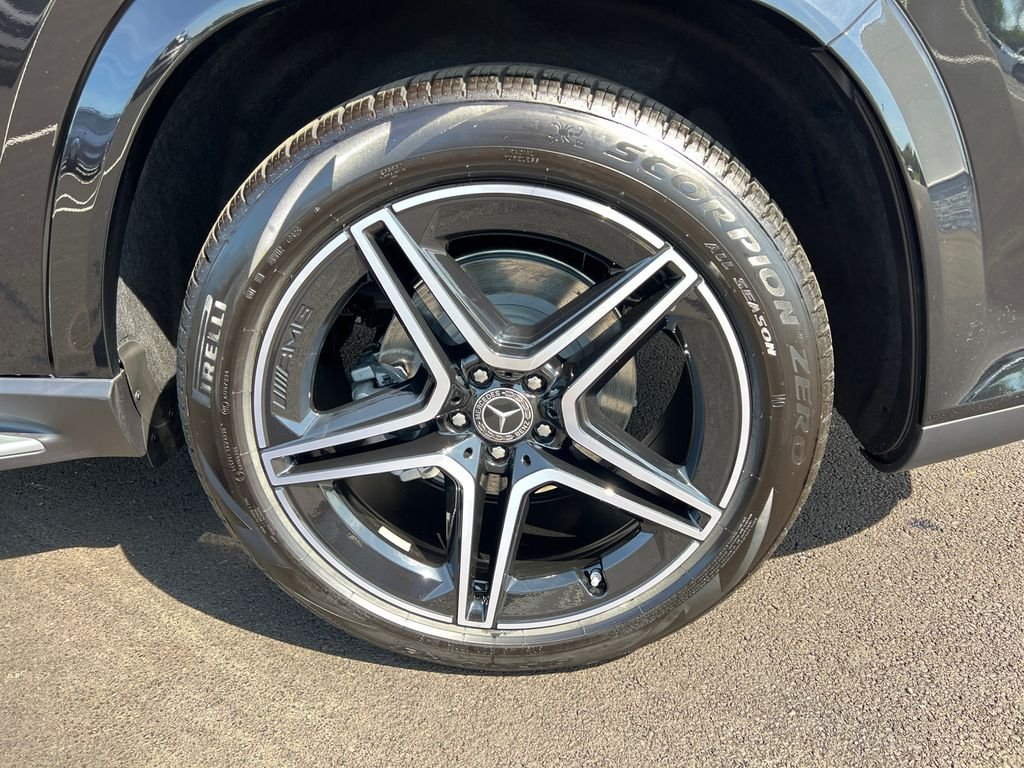 New 2026 Obsidian Black Metallic Mercedes-Benz GLS 450 image 36
