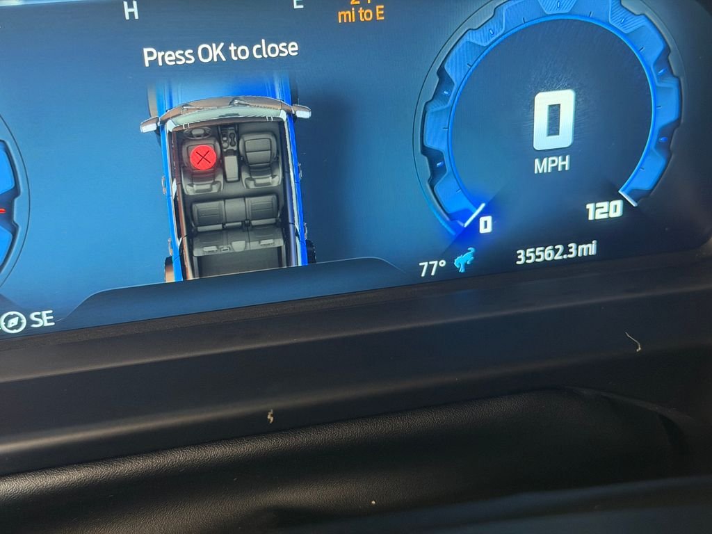 Used 2025 White Ford Badlands image 20