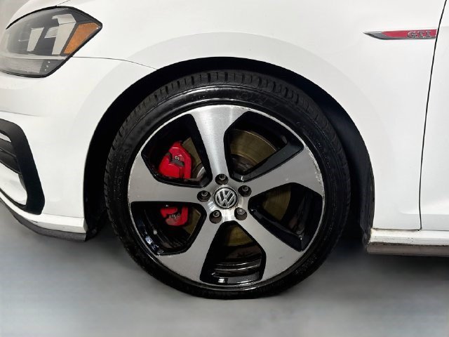 Used 2019 Pure White Volkswagen Autobahn image 33